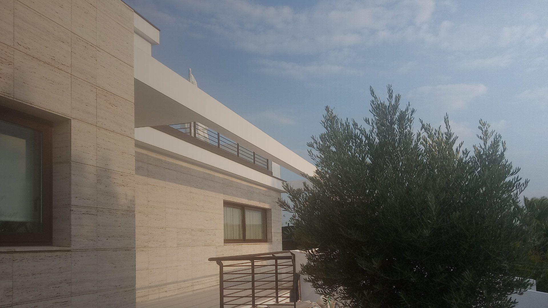 Vivienda unifamiliar en Valencia. ENE Construcción, constructora en España, RGB Arquitectos