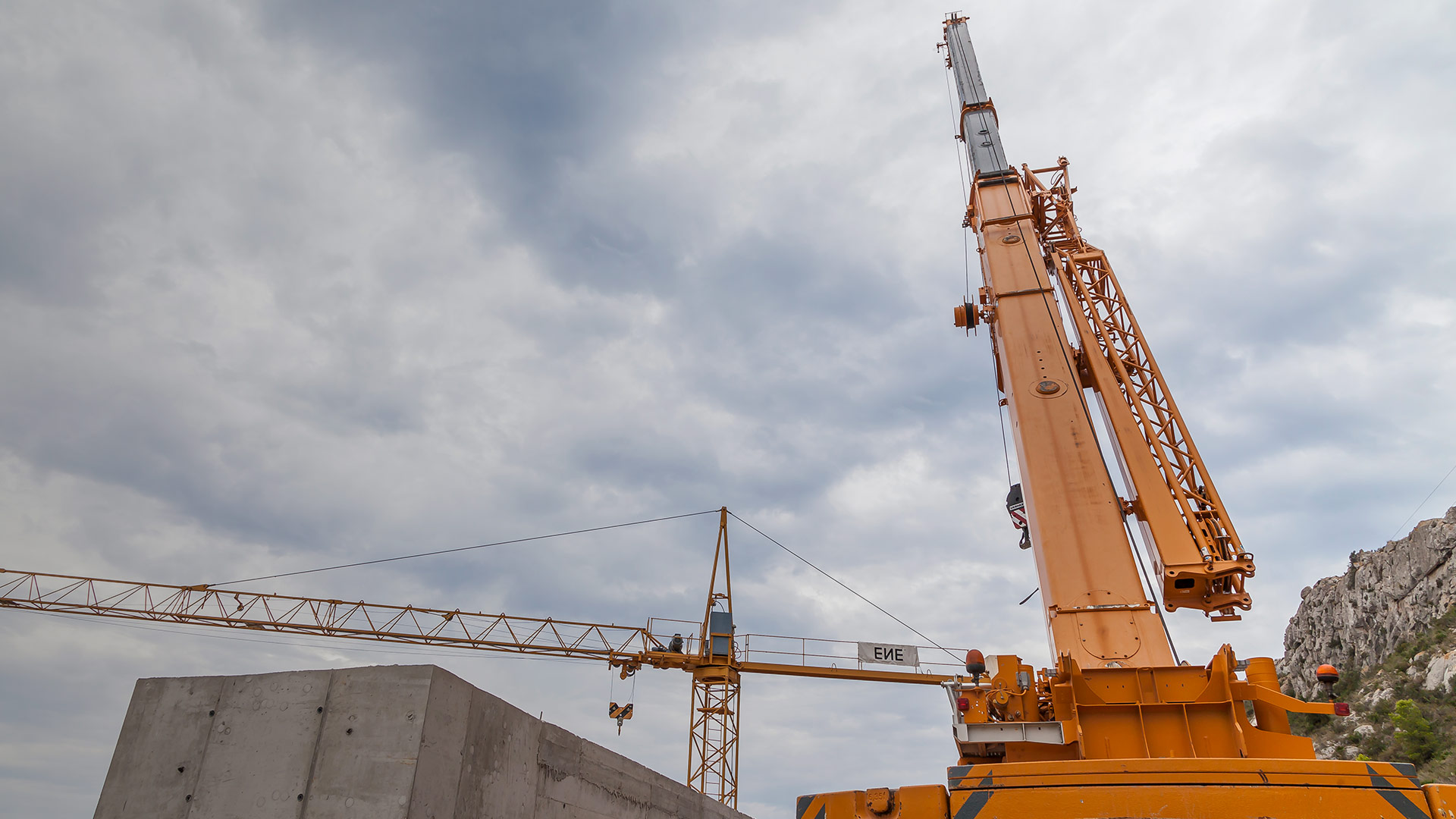 Vivienda unifamiliar en Calpe, Casa espejo de agua, ENE Construcción, constructora en España, Fran Silvestre Arquitectos