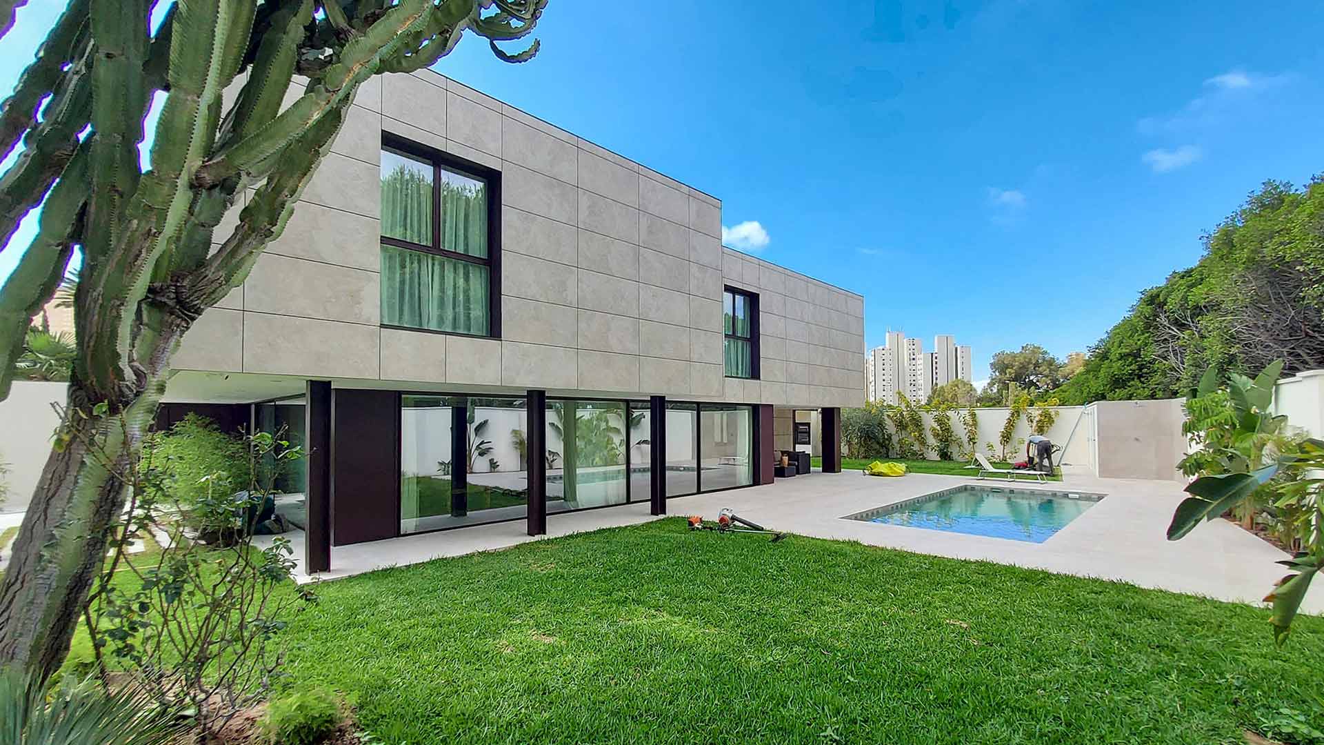 Reforma integral de casa unifamiliar en Alicante, constructora en España