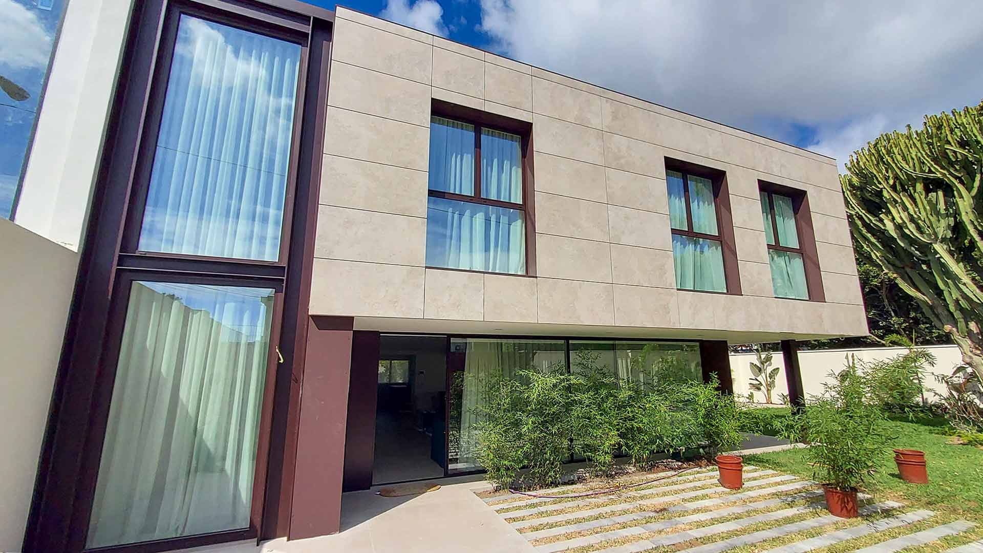 Reforma integral de casa unifamiliar en Alicante, constructora en España